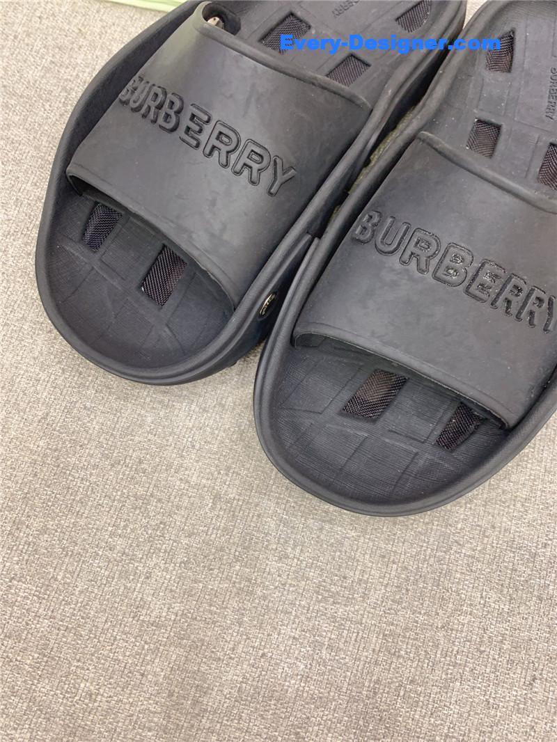 Burberry new hollow slippers