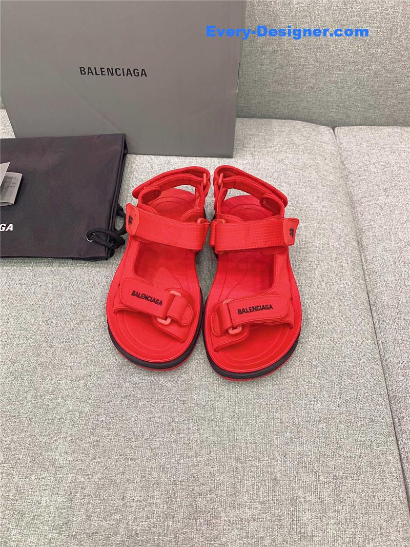 Ba1en*iaga new velcro sandals