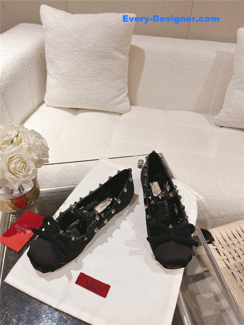 valentino vintage craft pyramid big willow studded flats