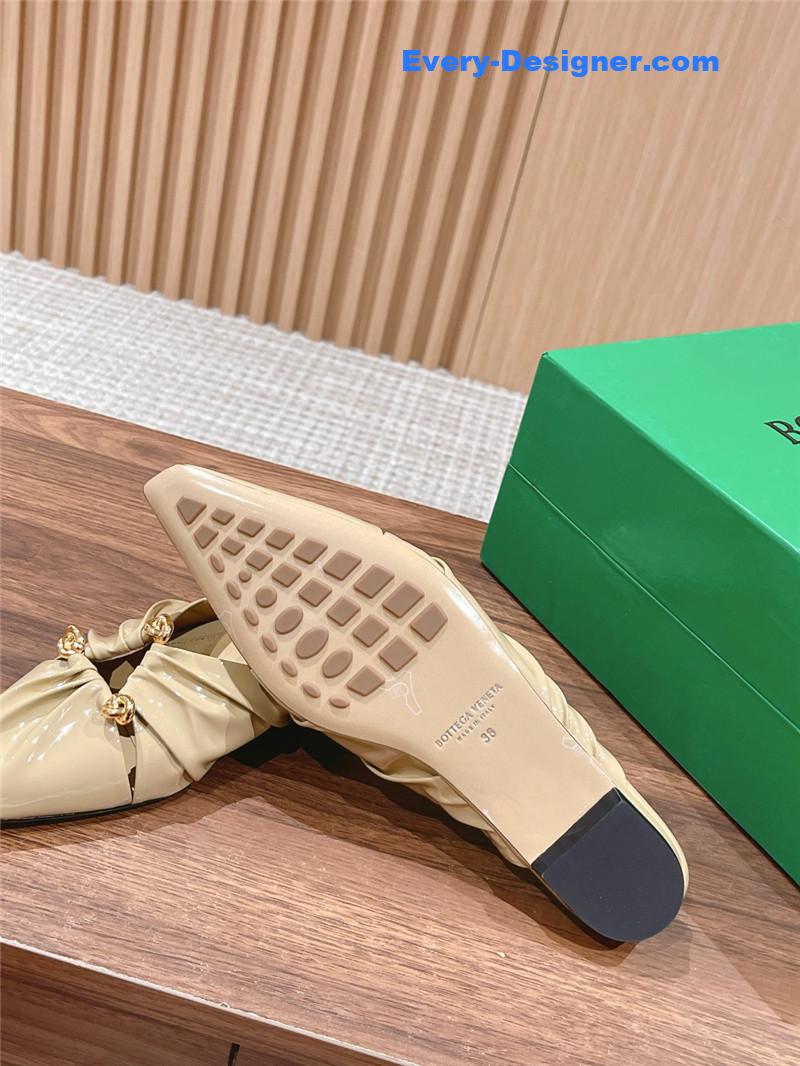 b0tt*ga Ven*ta bunnie mules