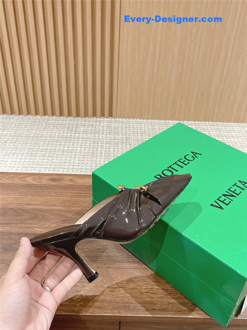 b0tt*ga Ven*ta bunnie mules