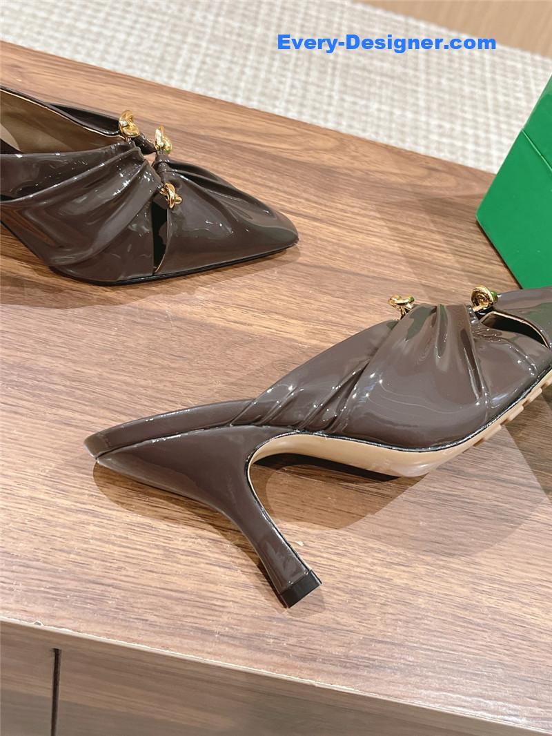 b0tt*ga Ven*ta bunnie mules