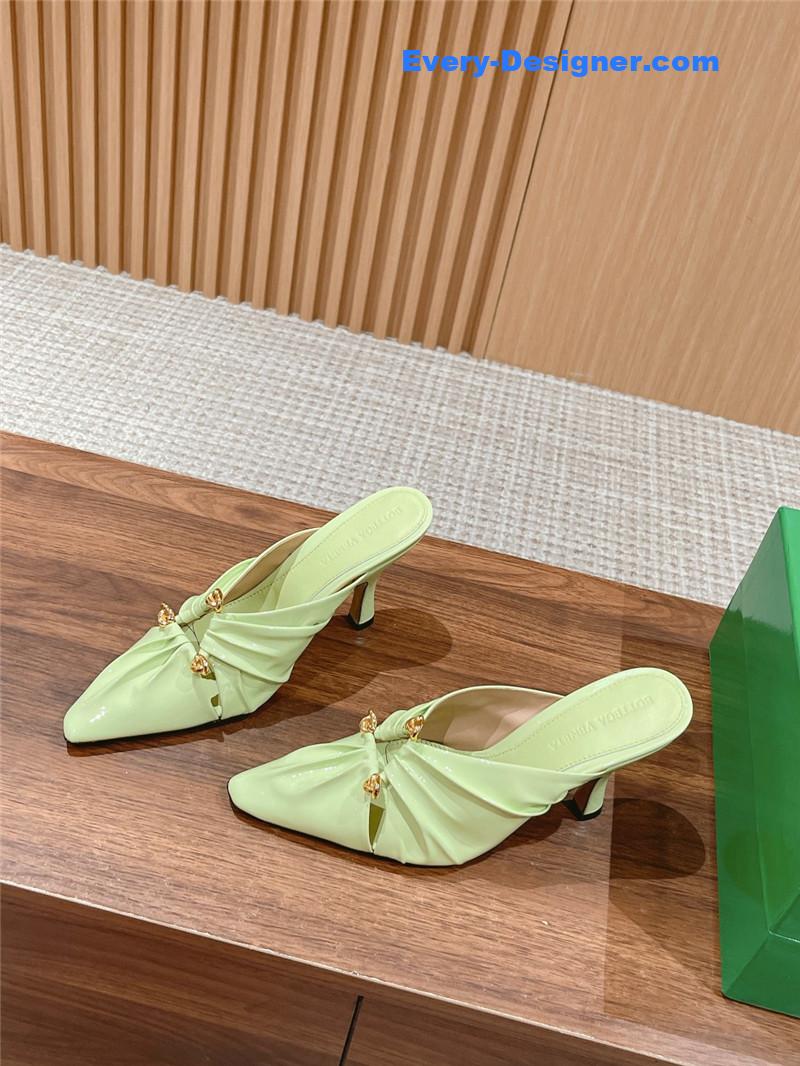 b0tt*ga Ven*ta bunnie mules