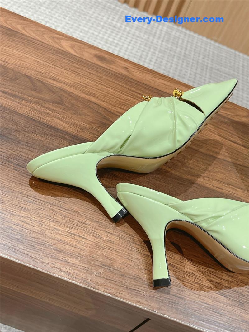 b0tt*ga Ven*ta bunnie mules