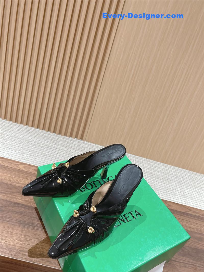 b0tt*ga Ven*ta bunnie mules