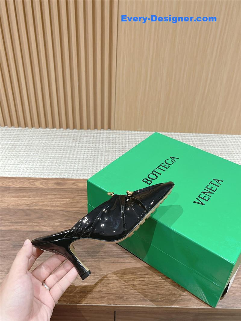 b0tt*ga Ven*ta bunnie mules