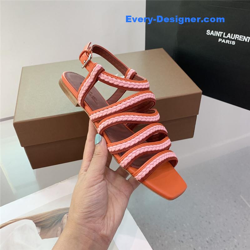 L0r0 P1ana flat sandals