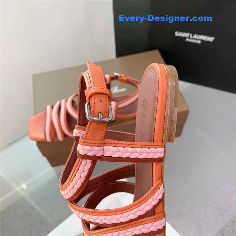 L0r0 P1ana flat sandals