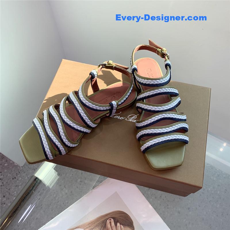 L0r0 P1ana flat sandals