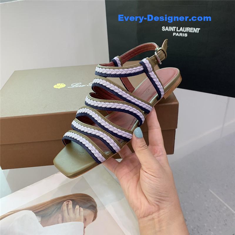 L0r0 P1ana flat sandals