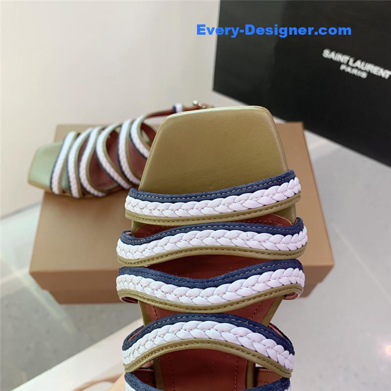 L0r0 P1ana flat sandals