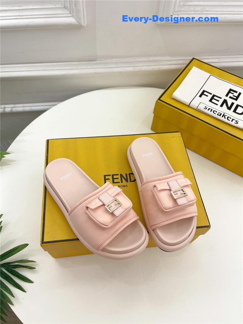 F**di pocket casual slippers