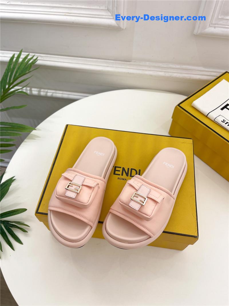 F**di pocket casual slippers