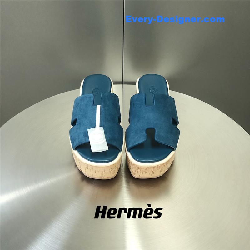 H**me5 platform slippers