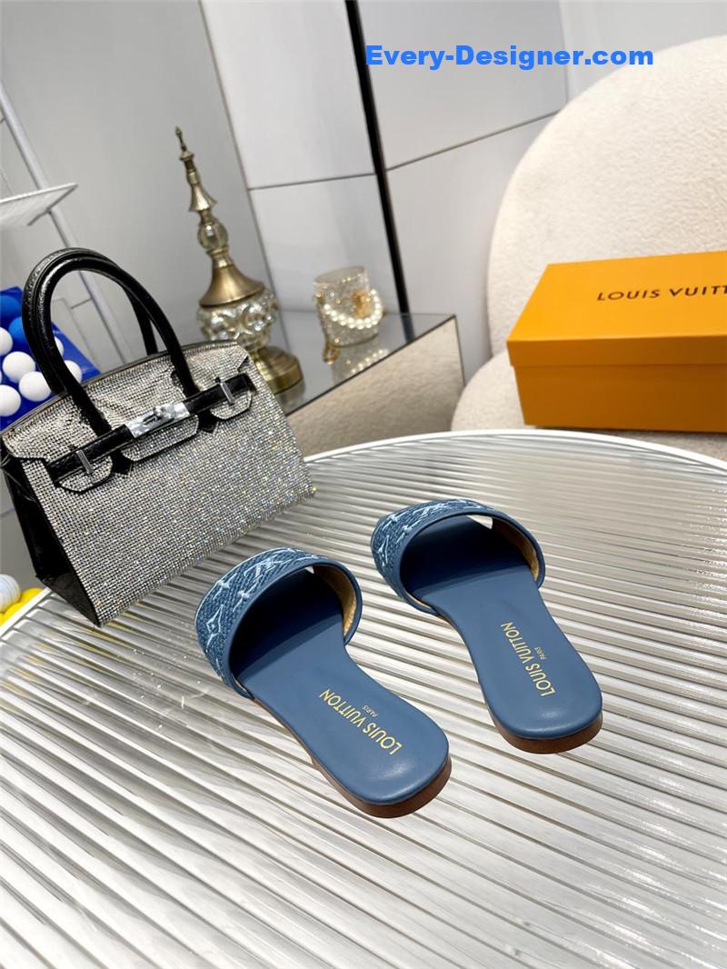 l0vis Vvtt0n lv catwalk flat slippers