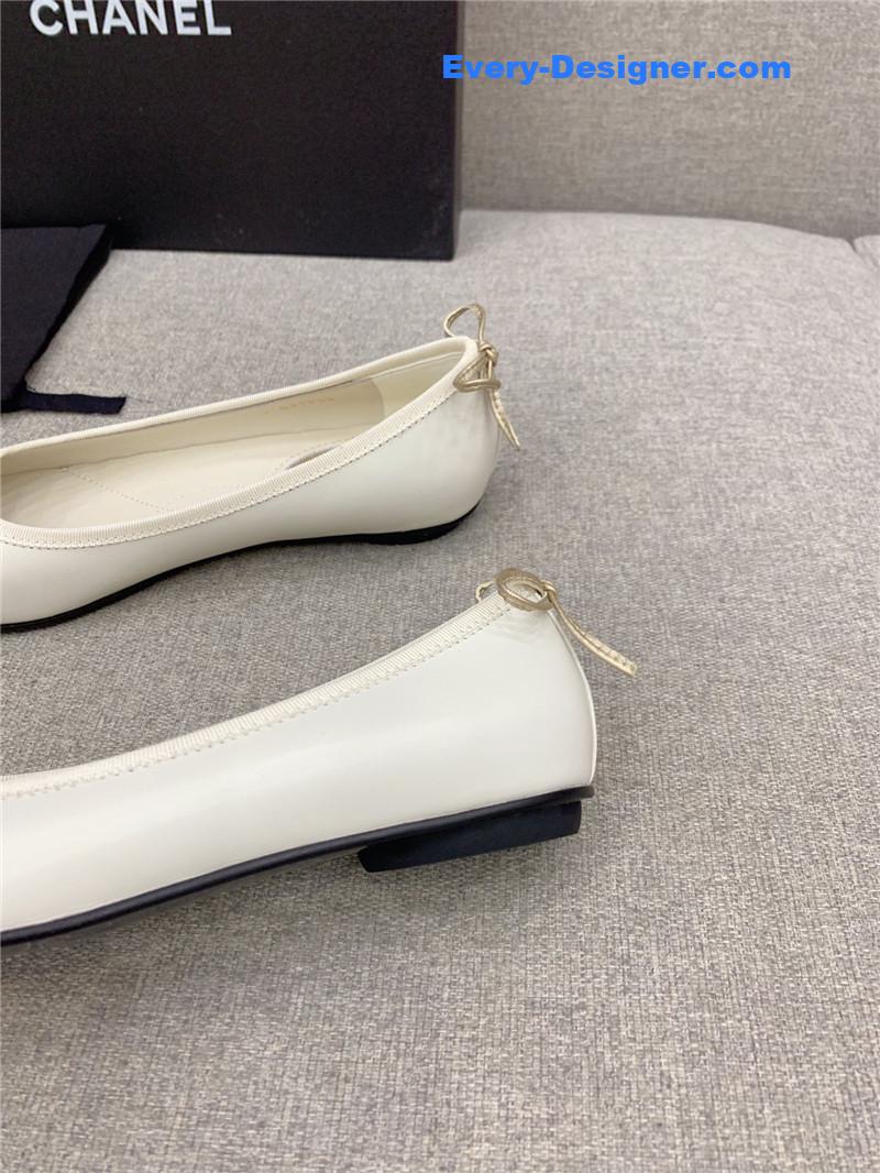 CC vintage flat shoes