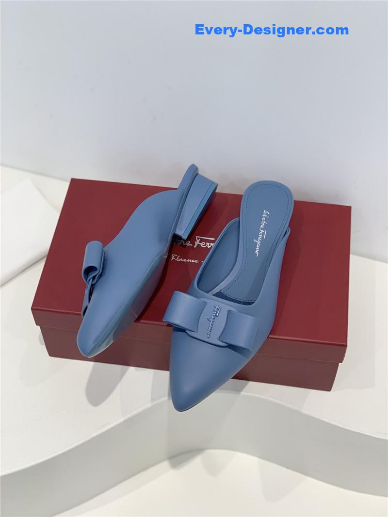 Salvatore Ferragamo new pointed half drag bow slippers