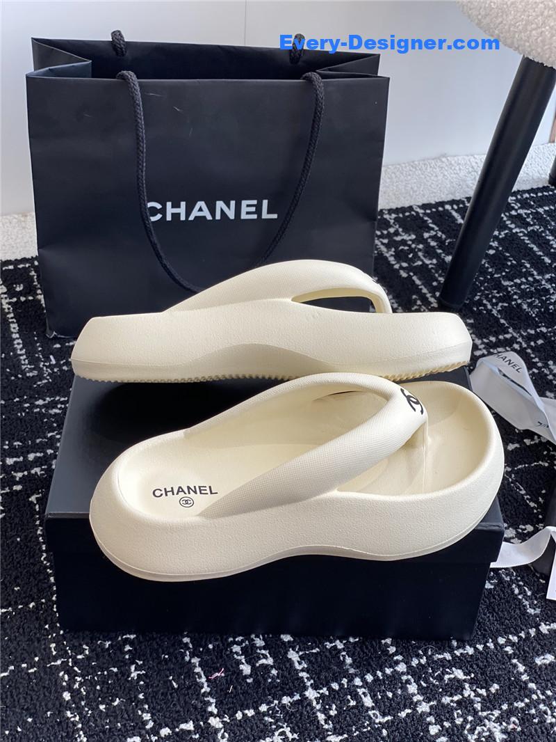 CC explosive style muffin sandals and slippers