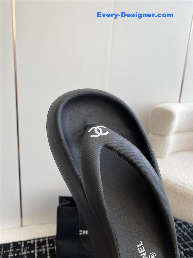 CC explosive style muffin sandals and slippers