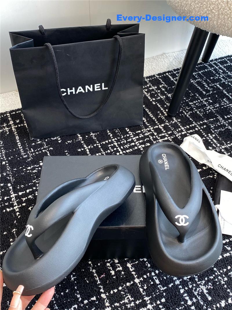 CC explosive style muffin sandals and slippers