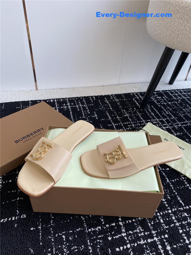 Burberry new slippers