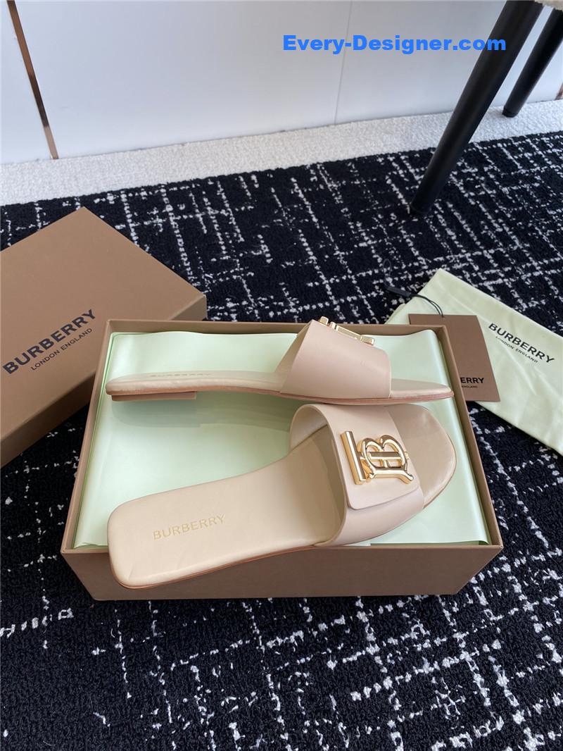 Burberry new slippers