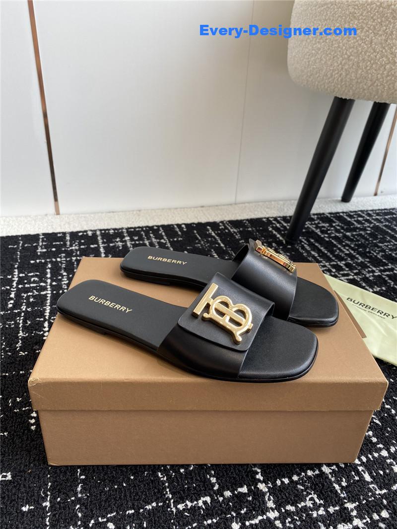 Burberry new slippers