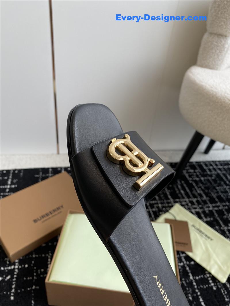 Bv*b*rry new slippers