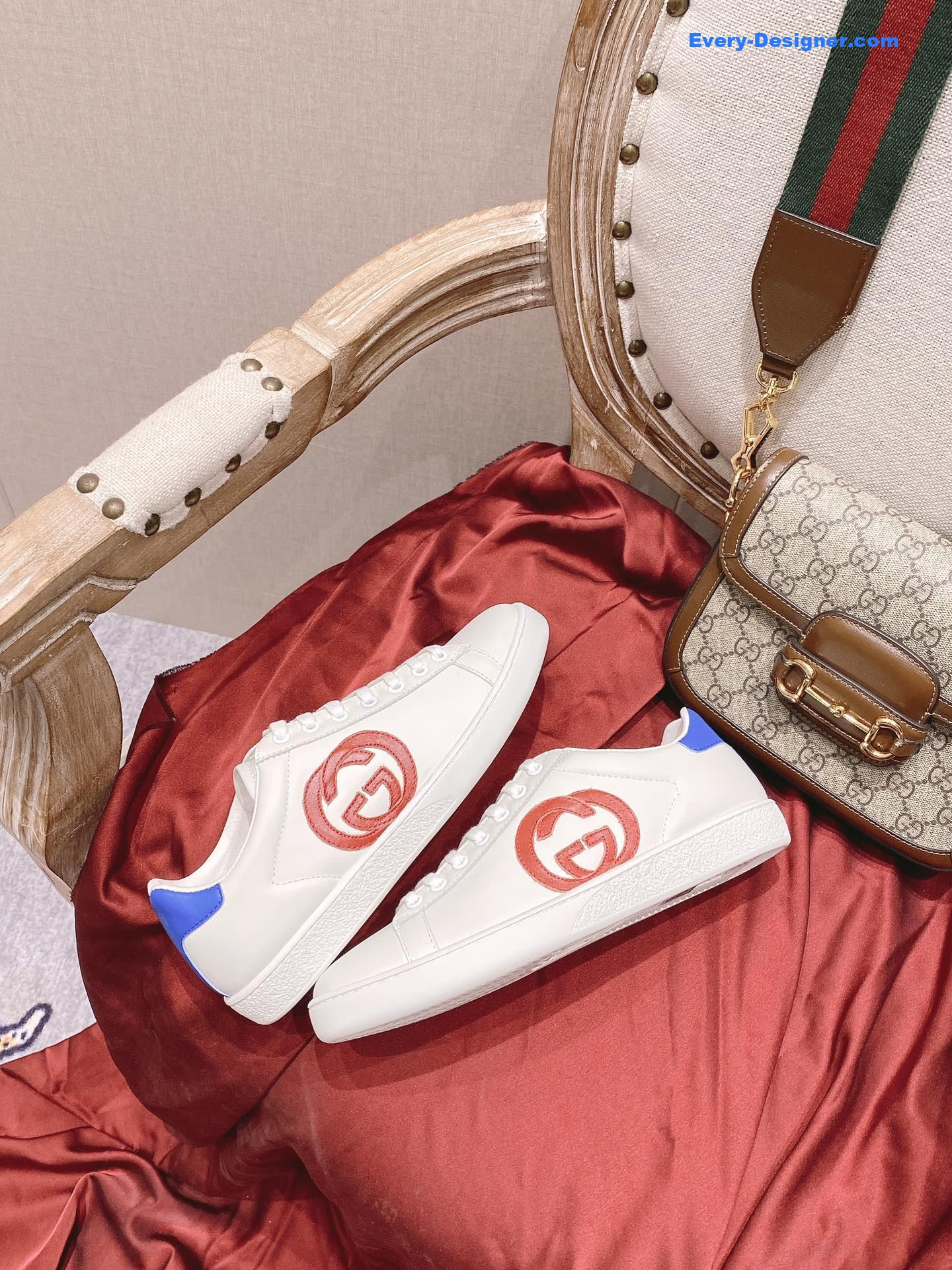 Gvc*1 classic sports lace-up white shoes