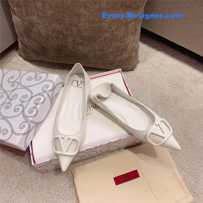 Va1e*ntin0 v logo slip-ons