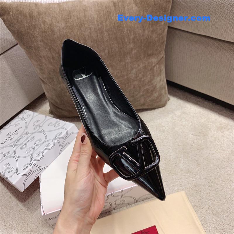 Va1e*ntin0 v logo slip-ons