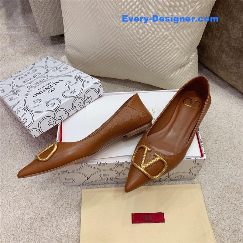 Va1e*ntin0 v logo slip-ons