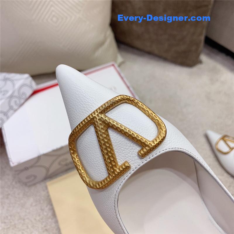 Va1e*ntin0 v logo slip-ons