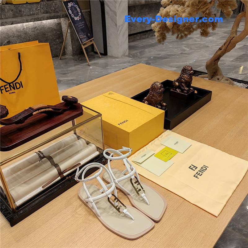 fendi flat beach sandals