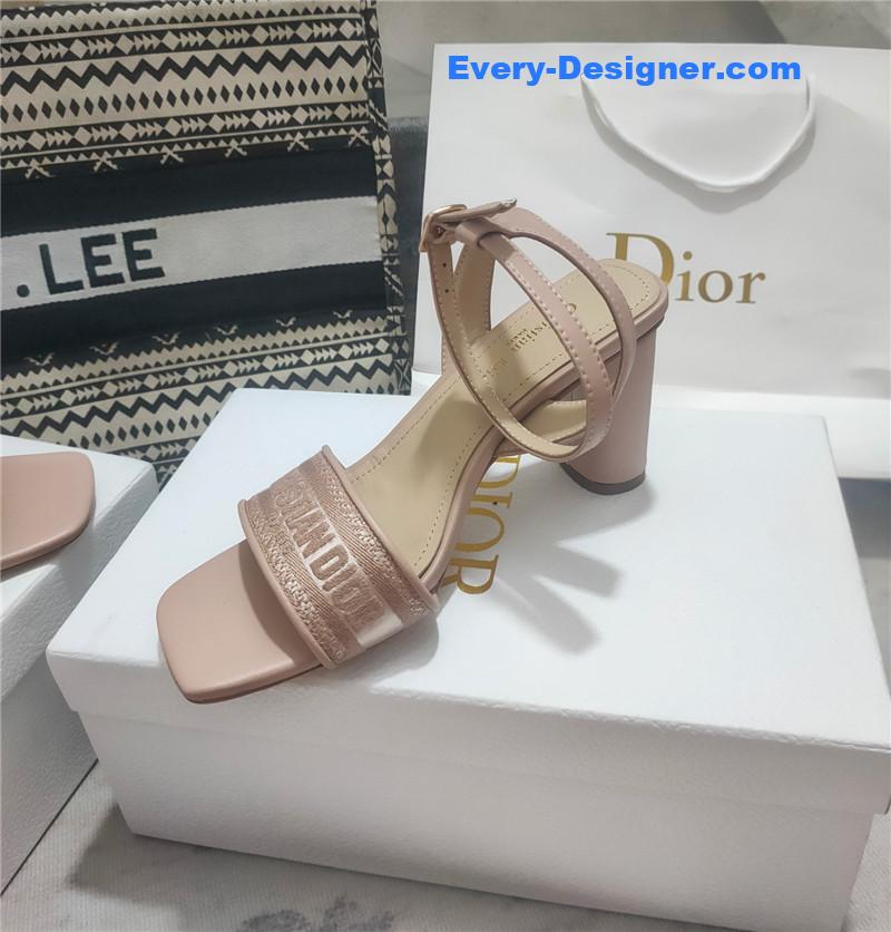 D10r square toe high heel sandals