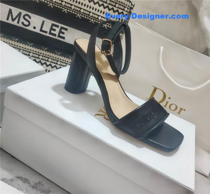 D10r square toe high heel sandals