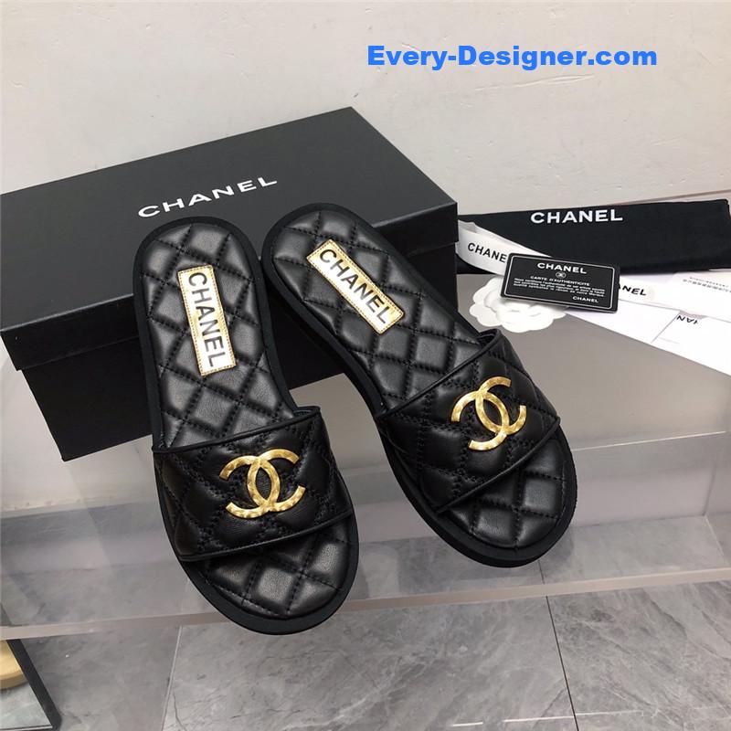 CC explosion Iogo sandals
