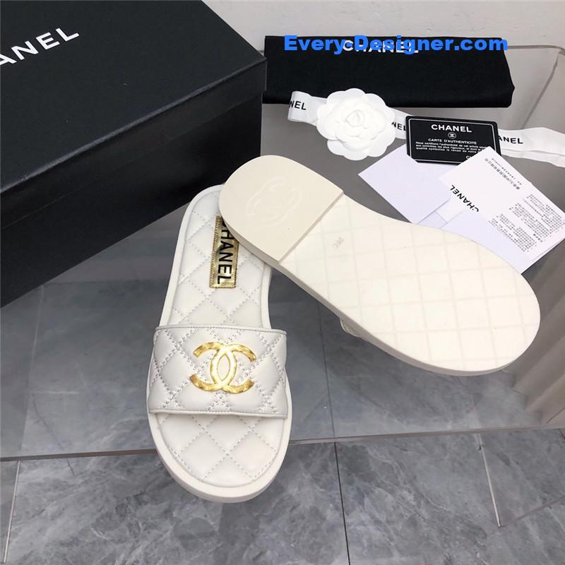 CC explosion Iogo sandals