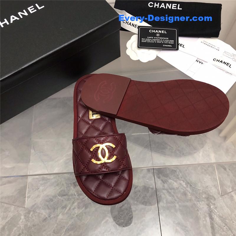 CC explosion Iogo sandals