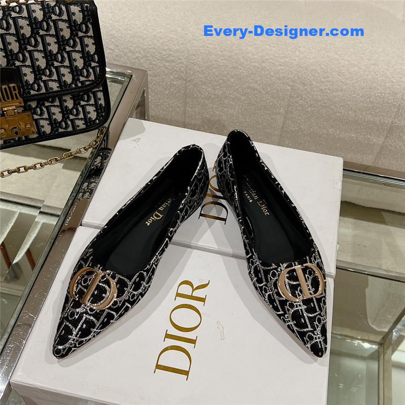 D10r early spring new pointed flat shoes