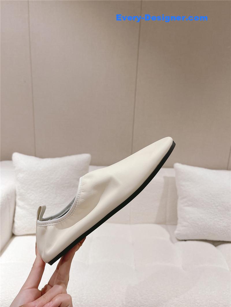 The R0w new trendy brand shoes