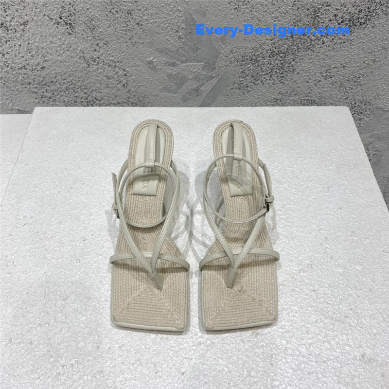 b0tt*ga Ven*ta classic heeled sandals