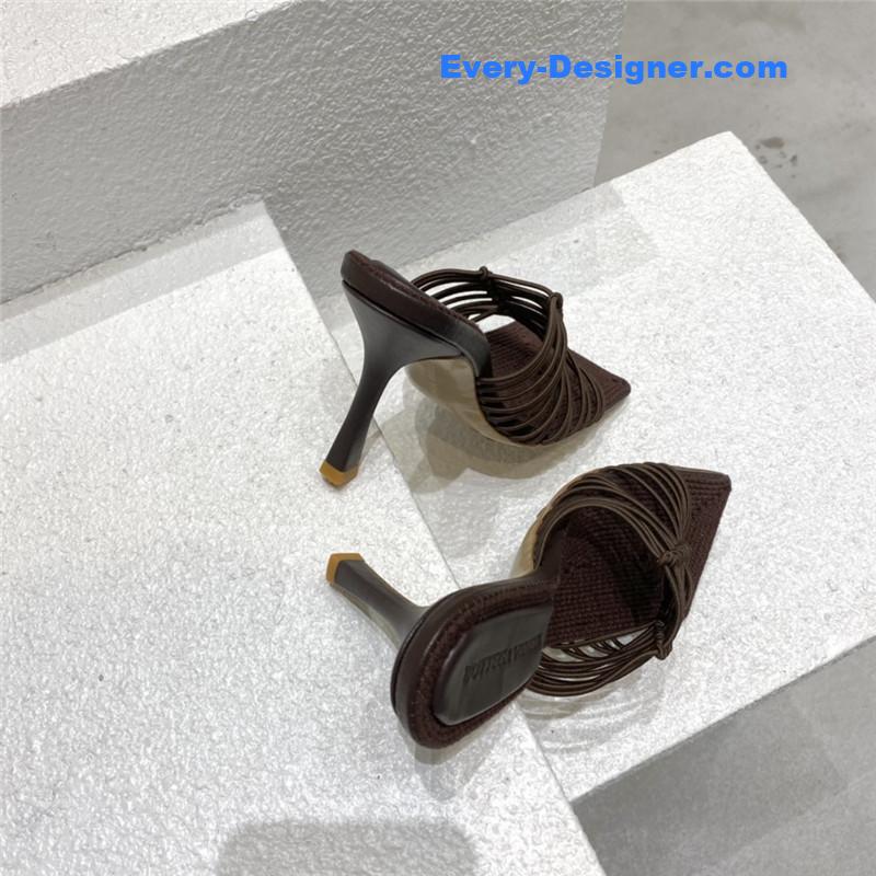 b0tt*ga Ven*ta classic heeled sandals