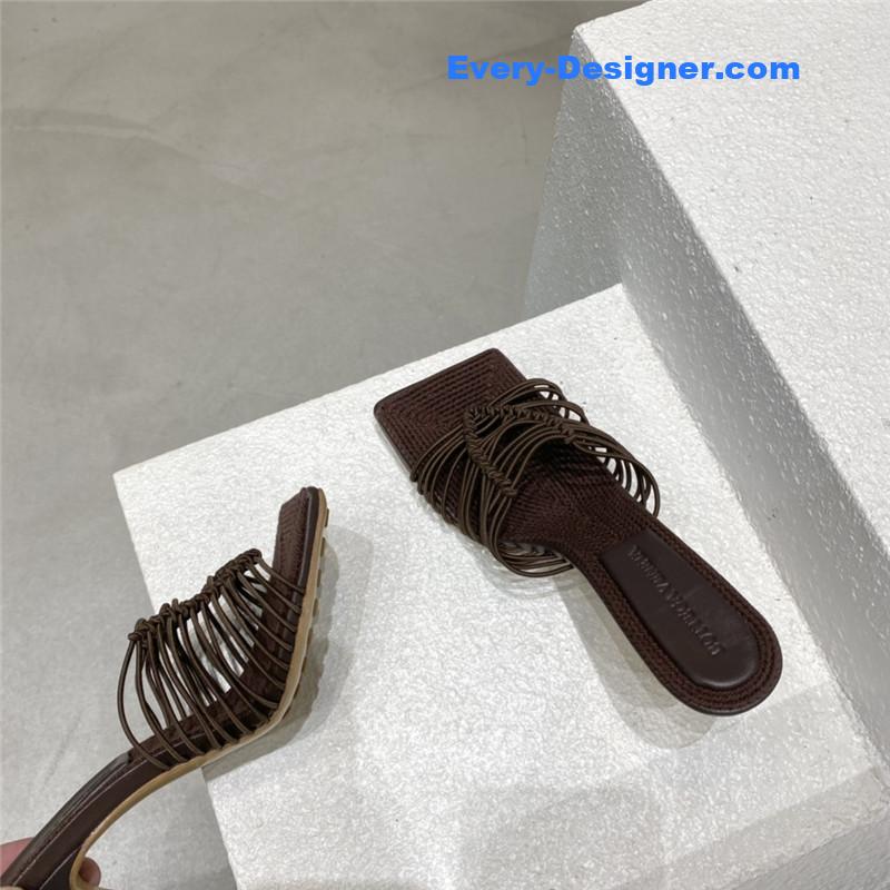 b0tt*ga Ven*ta classic heeled sandals