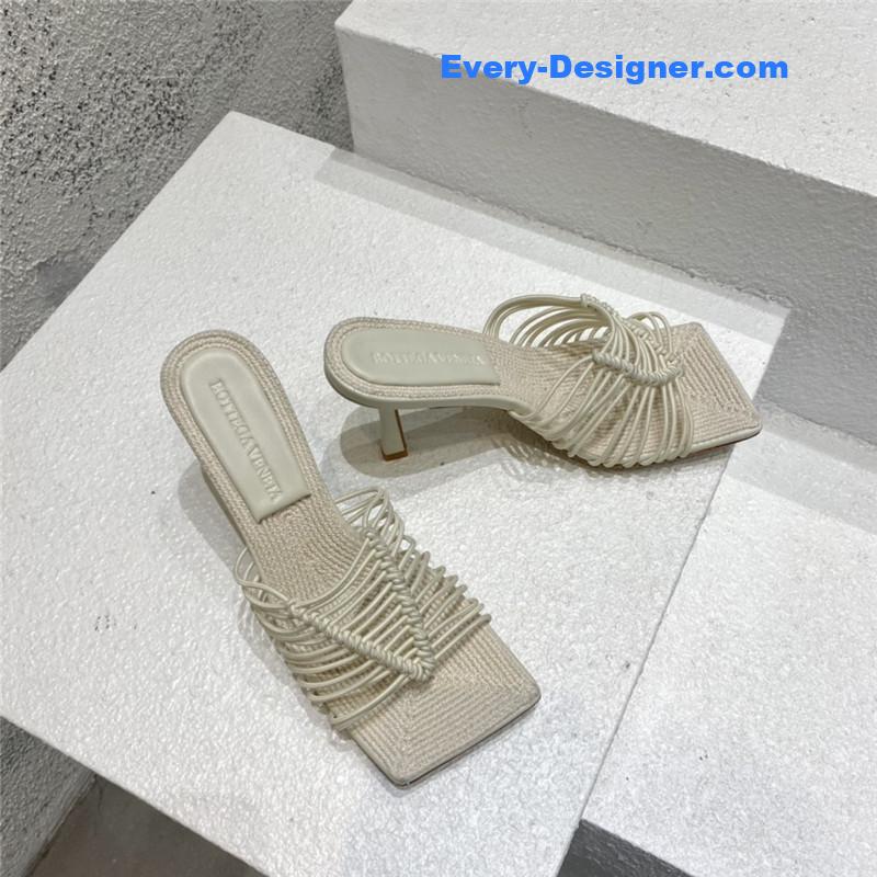 b0tt*ga Ven*ta classic heeled sandals