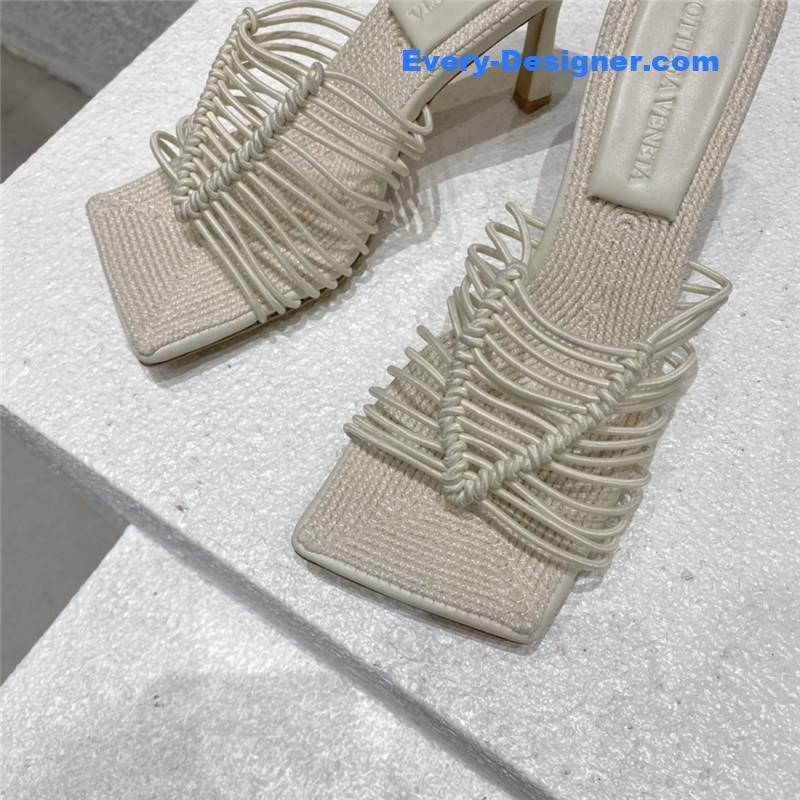 b0tt*ga Ven*ta classic heeled sandals