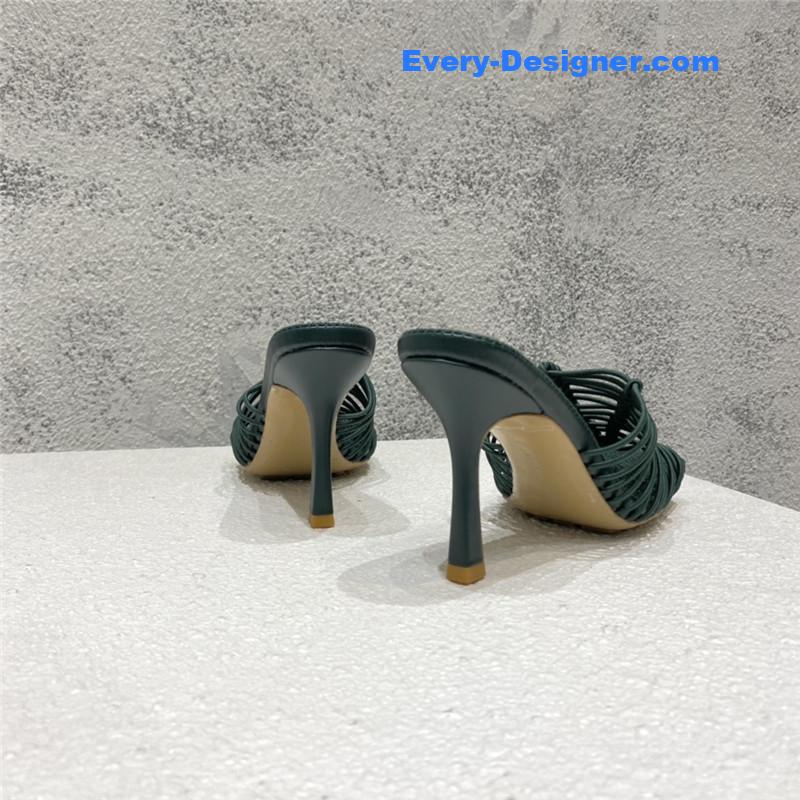 b0tt*ga Ven*ta classic heeled sandals