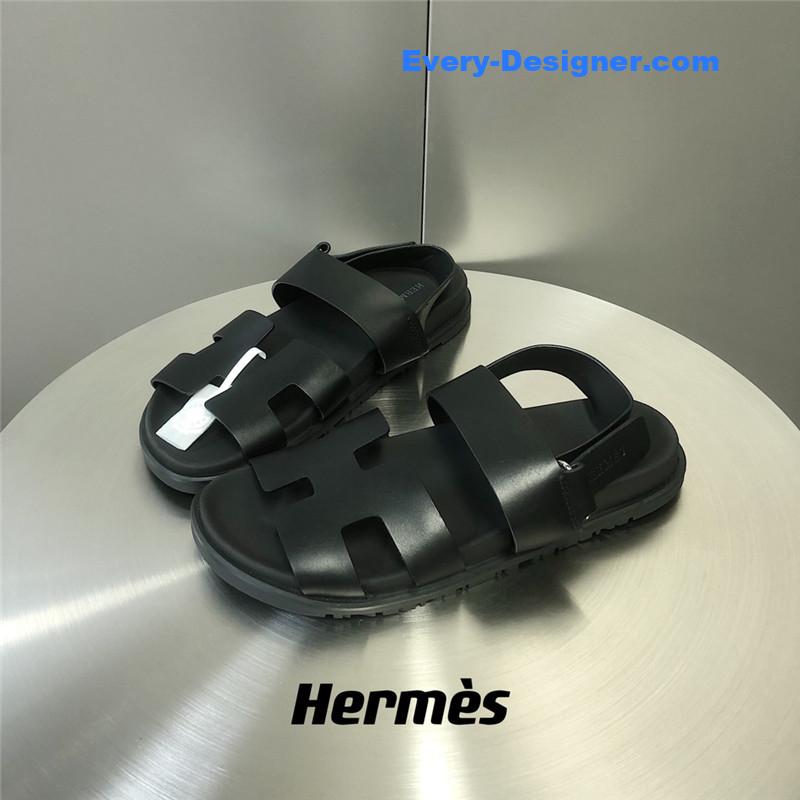 H**me5 genius second uncle sandals