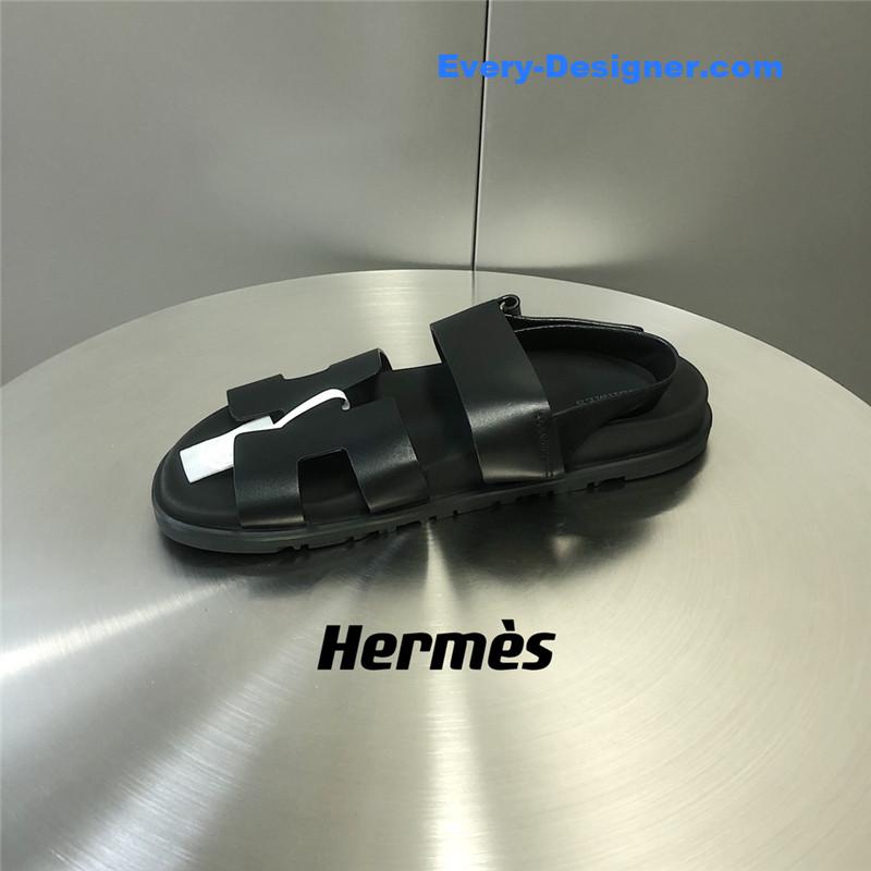 H**me5 genius second uncle sandals