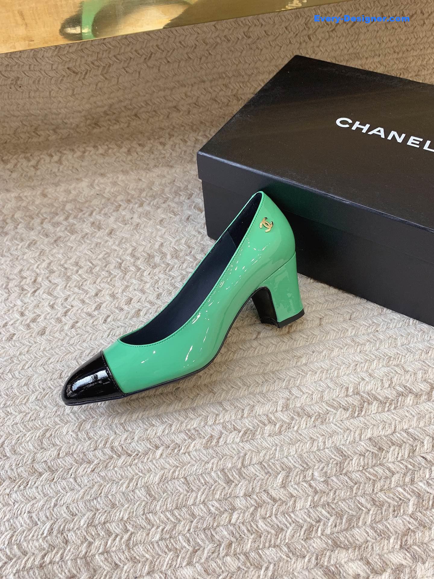 CC new patent leather shoes